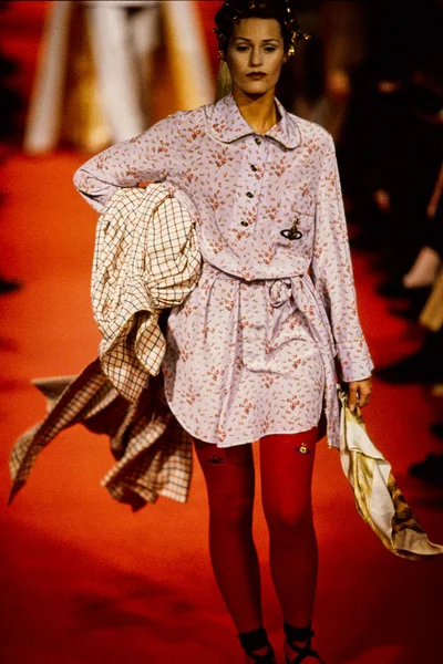 Look 3